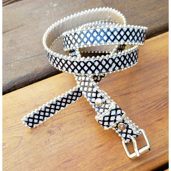 NEW Thin Sparkly Black Iridescent & Silver Belt S - Picture 1 of 5